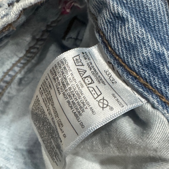 Old Navy Men's Light Blue Straight Jeans - Picture 3 of 10